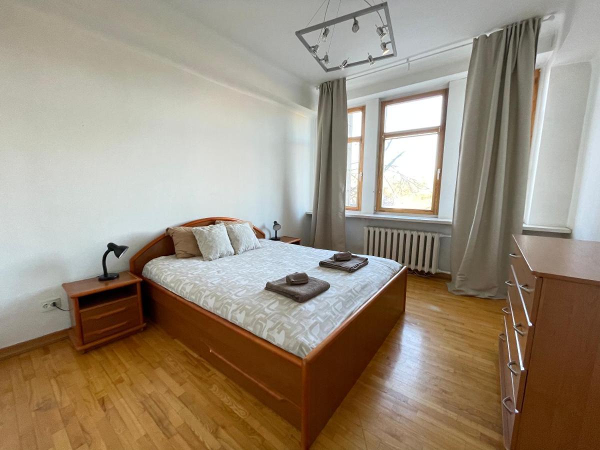 A Cozy Apartment With A Wonderful View Of The River In The Old Town Of VNO Buitenkant foto